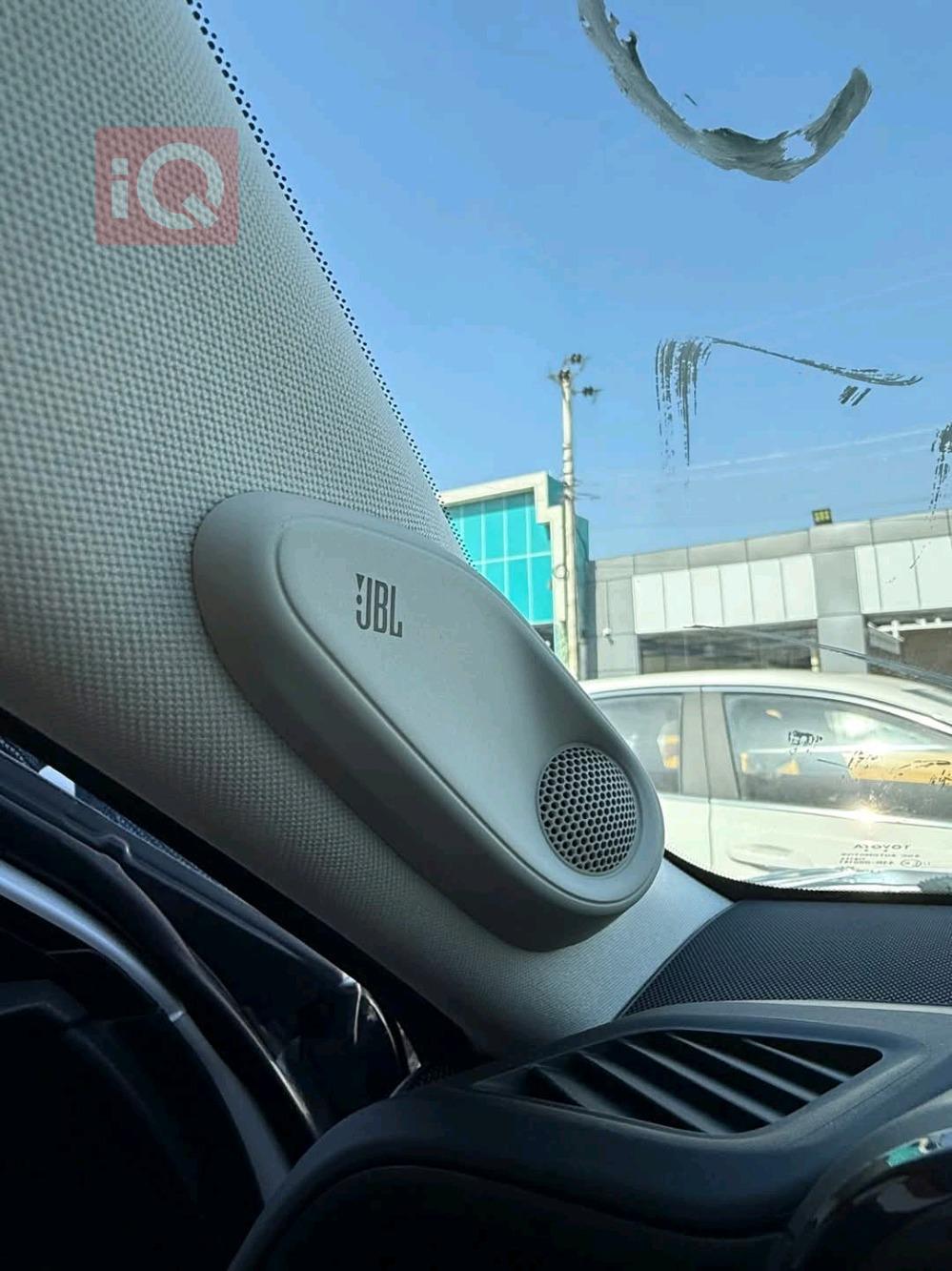 تۆیۆتا کراون